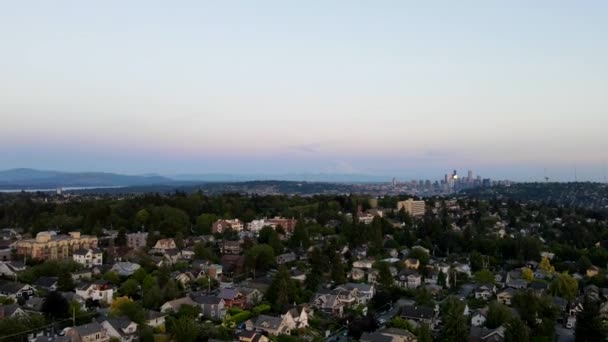 Sonnenuntergang Mit Der Stadt Seattle Der Ferne — Stockvideo