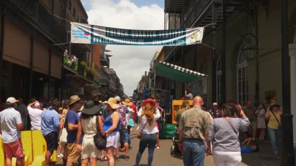 Royal Street Stage French Quarter Fest Crowd New Orleans — Stok video
