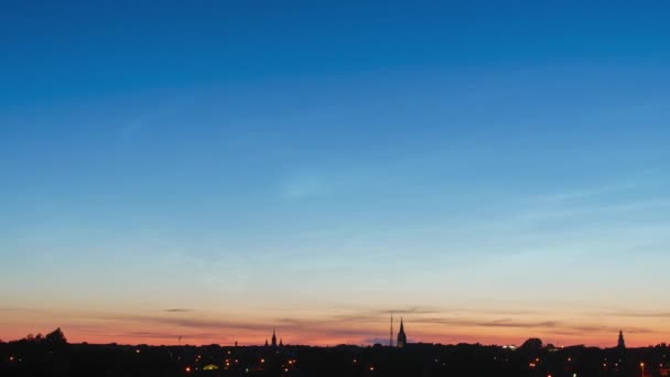 Όμορφη Χρονική Λήξη Του Ασημί Noctilucent Πολική Mesospheric Σύννεφα Λάμπουν — Αρχείο Βίντεο