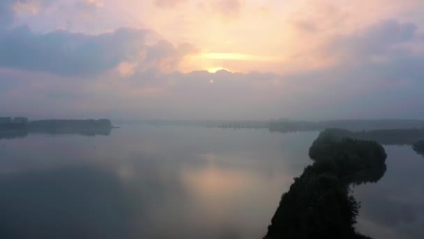 Aerial Arkemheen Polder Dikes Paysage Brouillard Tôt Matin Vers Arrière — Video