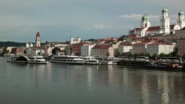 Navi Arrivate Nel Porto Tedesco Sul Danubio — Video Stock