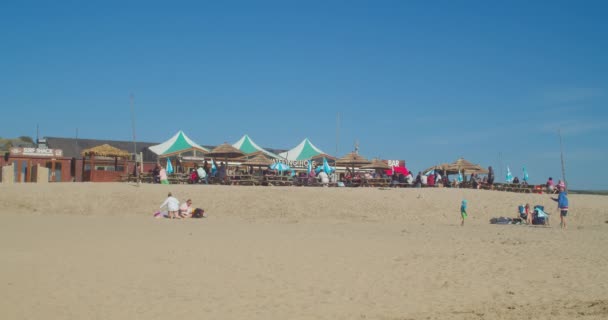 Group Families Enjoying Warm Weather Watering Hole Sandy Beach Perranporth — Stockvideo