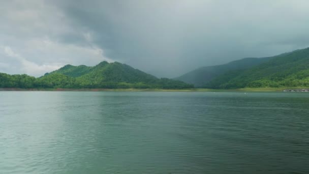 Imágenes Naturaleza Del Paisaje Cinematográfico Del Lago Mae Kuang Dam — Vídeos de Stock