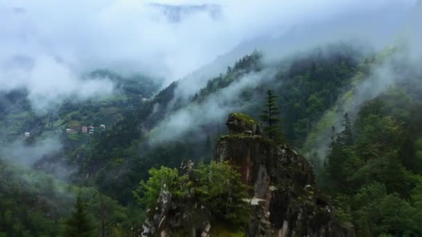 Dağların Bulutlu Havadan Görünüşü Muhteşem Karadeniz Dağları Bulutlar Dağların Üzerine — Stok video