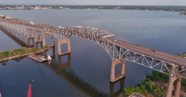 Aerial Cars Travelling Calcasieu River Bridge Lake Charles Louisiana — Video Stock
