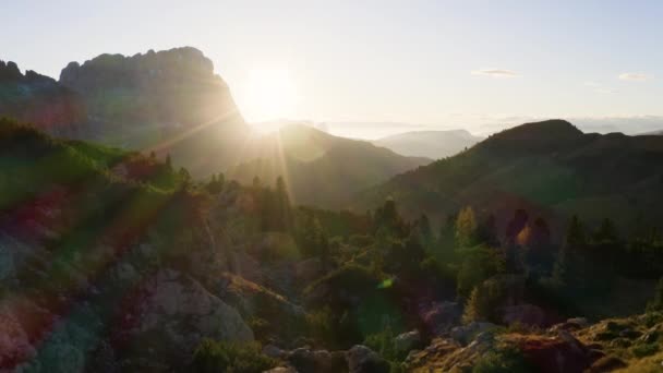 Push Aerial View Bright Sunshine Illuminating Peaceful South Tyrol Val – Stock-video