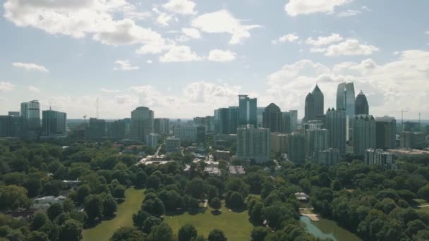 Stunning Drone Footage Midtown Atlanta Piedmont Park Bright Sunny Day — Wideo stockowe