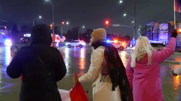 Group People Protesting Waving Canadian Flags Freedom Convoy Rally Night — Wideo stockowe