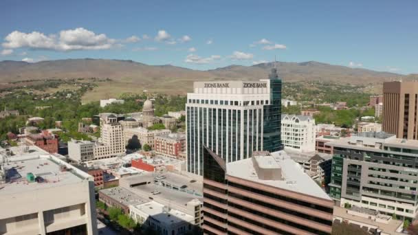 Wide Aerial Shot Pushing Zions Bank Boise Idaho — Wideo stockowe