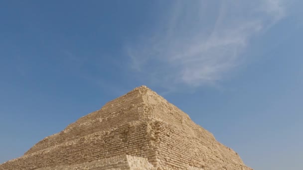 Front Tall Saqqara Necropolis Pyramid Sunny Egypt Africa Tilt View — Stockvideo