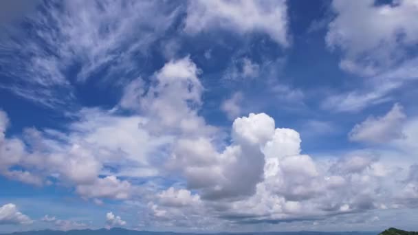 Majestic View Sky Clouds Moving Breeze — ストック動画