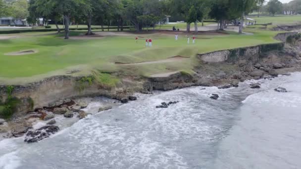 Scenisk Golfbana Med Spelare Golf Tournament Casa Campo Romana Dominikanska — Stockvideo