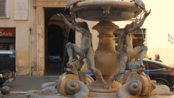 Panorera Över Den Gamla Romerska Vattenkällan Fontana Delle Tartarughe Sköldpaddsfontänen — Stockvideo