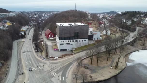 Kuben Museu Arquivos Arendal Noruega Vista Aérea Rotativa Exterior Com — Vídeo de Stock