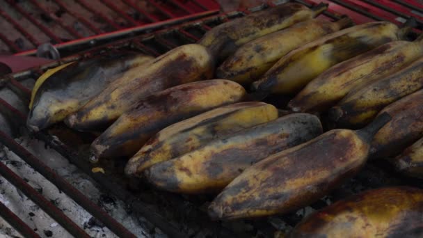 Bananes Grillées Vendre Sur Stand Rue Bangkok Thaïlande Gros Plan — Video