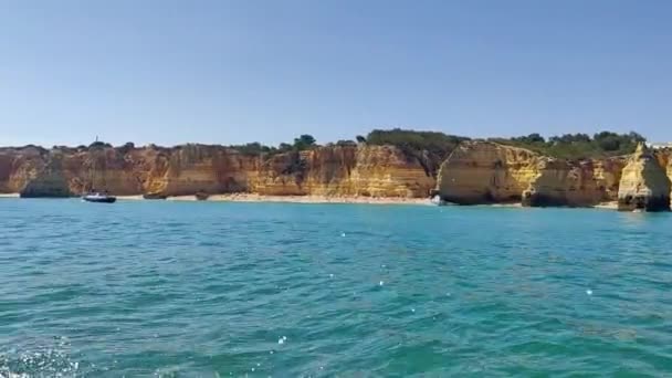 Beautiful Coast Rocks Sandy Beaches South Portugal — Vídeo de Stock
