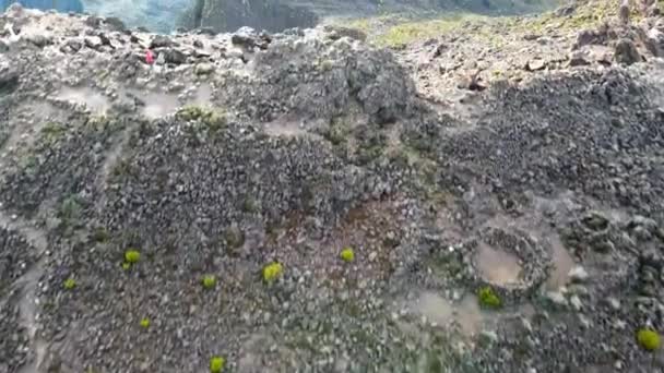 Imágenes Drones Arriba Hacia Abajo Acantilados Cresta Isla Reunión — Vídeos de Stock