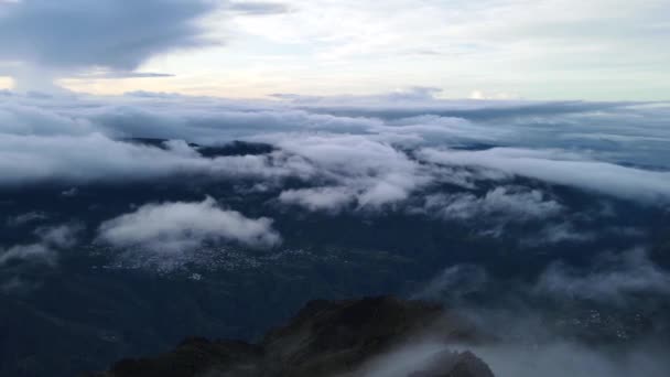 Circular Drone Footage Mountains Clouds — Video Stock