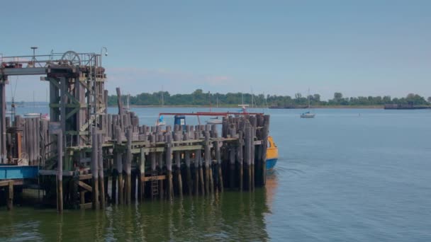 Roll Roll Orange Ferry Leaving Dock City Island Boats Hart — Video