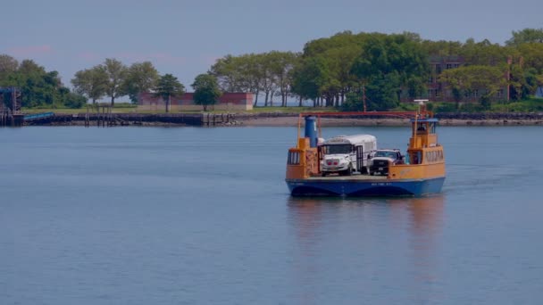 Orange Roll Roll Ferry Quittant Quai Prison Hart Island Avec — Video