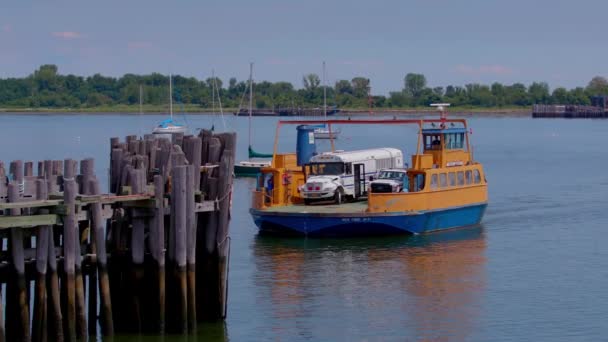 Orange Roll Roll Ferry Leaving Prison Dock Hart Island White — Stock Video