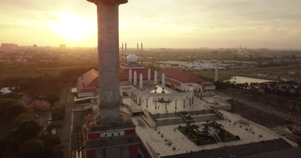 Aerial View Showing Great Mosque Central Java Golden Sunset Horizon — Vídeos de Stock