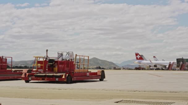 Trafiken Malaga Flygplats Mitt Rädslan För Sommarstrejker — Stockvideo