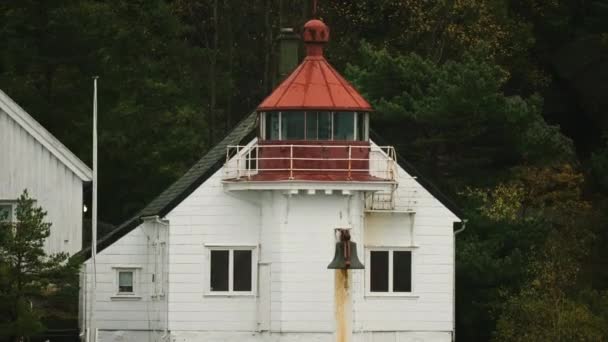 Small Lighthouse Rocky Coast Kristiansand Slow Motion Pan Right — Video