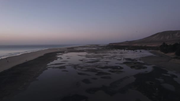 Impresionante Mañana Amanecer Dron Aéreo Disparo Soleada Playa Sotavento Janda — Vídeos de Stock