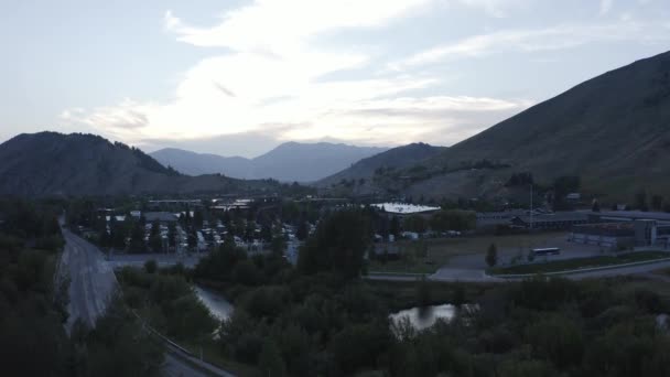 Jackson Wyoming Eua Crepúsculo Vista Aérea Jackson Hole Valley Cityscape — Vídeo de Stock