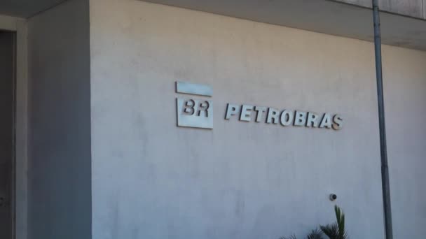 Petrobras Petroleo Brasileiro Logotyp Společnosti Fasádní Budova — Stock video