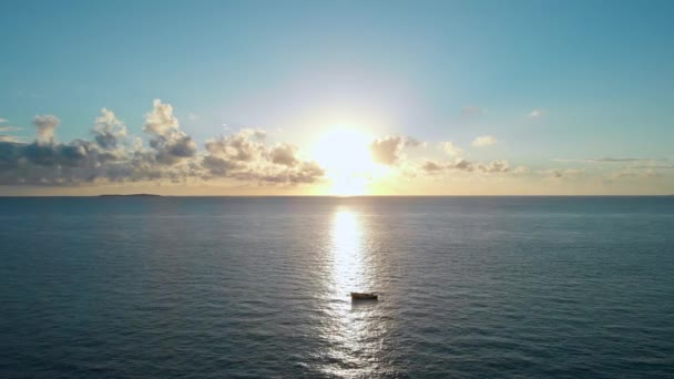 Aerial Drone Shot Peaceful Sunset Flying Calm Sea Surface Waves — Vídeos de Stock