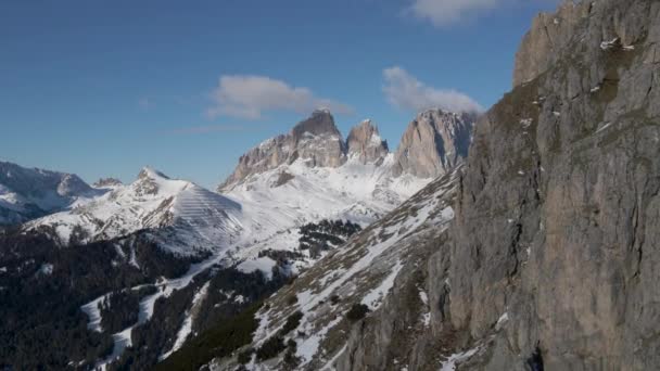 Stunning South Tyrol Sassolungo Snowy Mountain Rock Face Aerial View — Video Stock