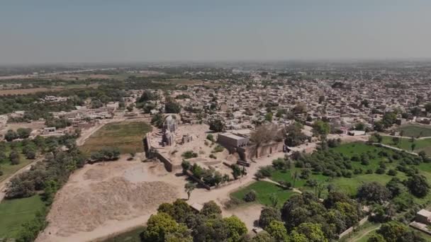 Вид Повітря Підходить Гробниць Uch Sharif Пакистані Доллі Вперед — стокове відео
