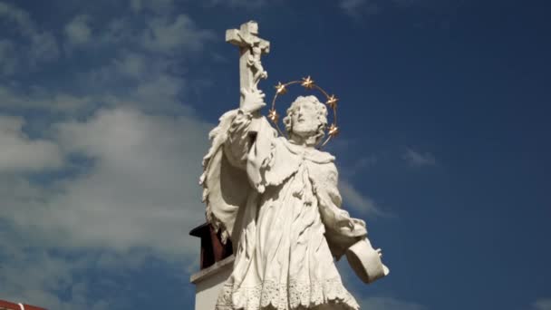 Statue Germany Man Holding Cross Jesus Christ — 비디오