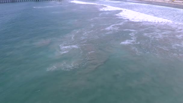 Calming Shot Waves Reef Beautiful Aerial Drone Shot Horizontal Sunny — ストック動画