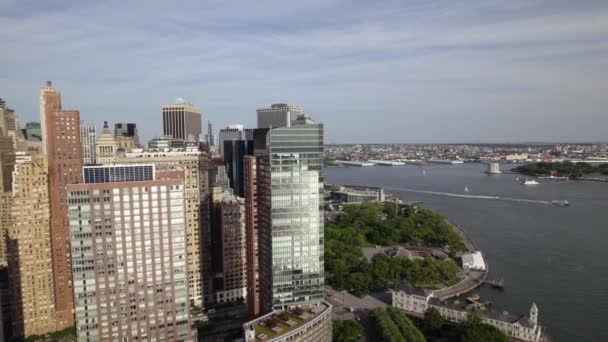 Flygfoto Med Utsikt Över Battery Park Nedre Manhattan Sommar Nyc — Stockvideo