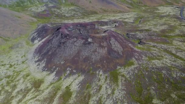 冰岛阳光明媚的日子里 Stra Eldborg火山的空中倾斜拍摄 — 图库视频影像