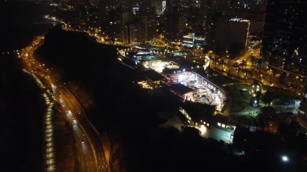 Drone Video Van Winkelcentrum Larcomar Miraflores Lima Peru Aan Linkerkant — Stockvideo