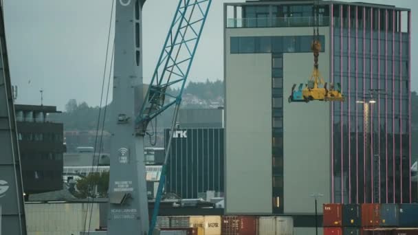 Kristiansand Port Early Morning Containers Stacked Rows Slow Motion Pan — Vídeo de Stock