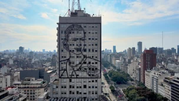 Eva Peron Image Depicted Building Facade Julio Avenue Large Metropolis — Stock video