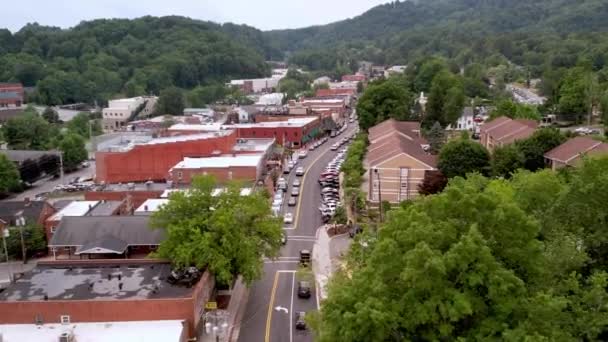 Aerial Push King Street Boone North Caroina — Vídeos de Stock