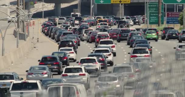 Traffic Highway Moving Slowly Summer Heat — Video