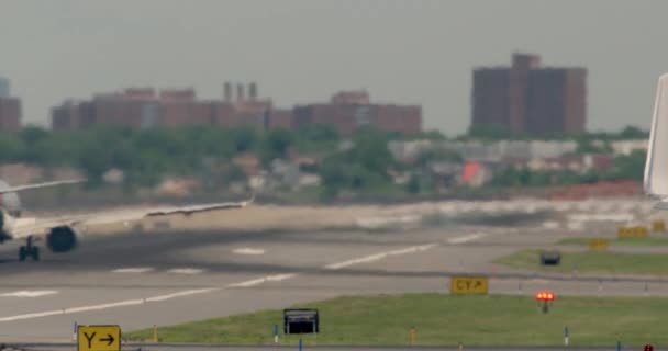 Large Jet Passing Foreground Second Jet Takes Background — Stock videók