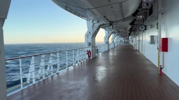 Promenade Luxury Cruise Ship Hanging Lifeboats Out Sea — Vídeos de Stock