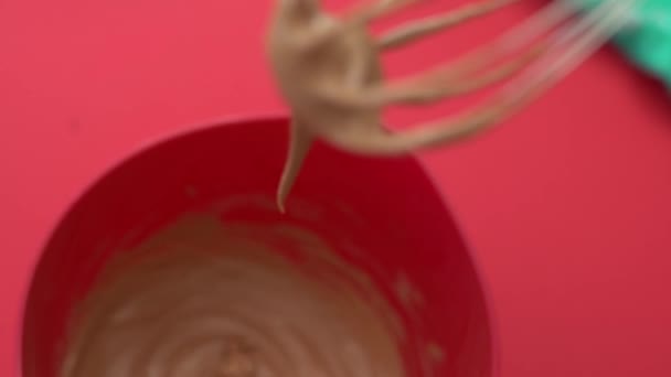 Close Delicious Home Made Ice Cream Dripping Whisk While Mixing — Stockvideo