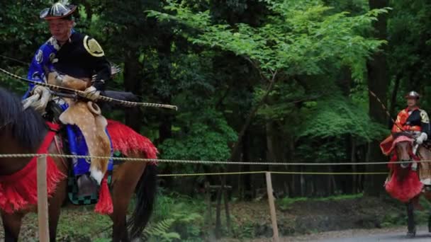 Yabusame Japanese Horseback Archery Event Riders Prepare Competition — Vídeo de stock
