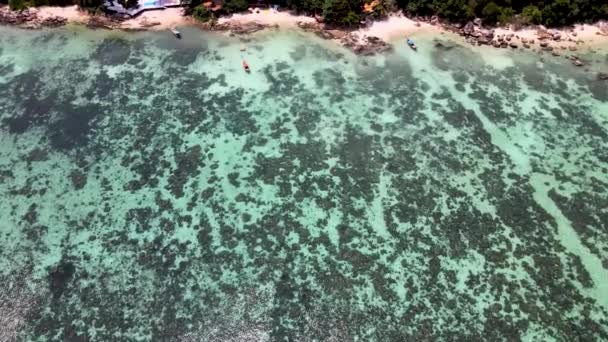 Overhead Aerial Tranquil Coral Waters Beach Koh Lipe Dolly Dolly — Video Stock