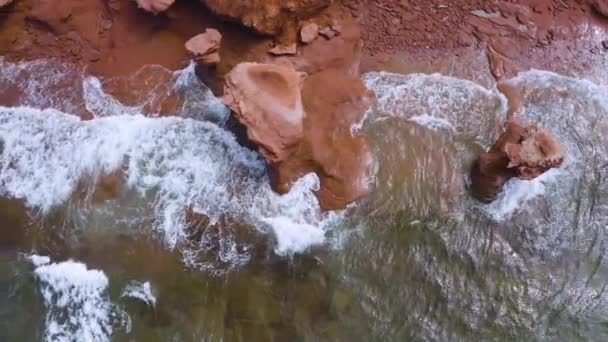 Waves Ocean Water Crash Shore Beach Teapot Rock Thunder Cove — Vídeos de Stock