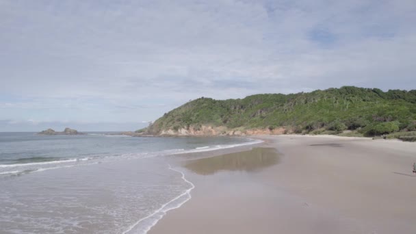 Almost Empty Beach Broken Head Byron Bay Northern Rivers New — Stock video